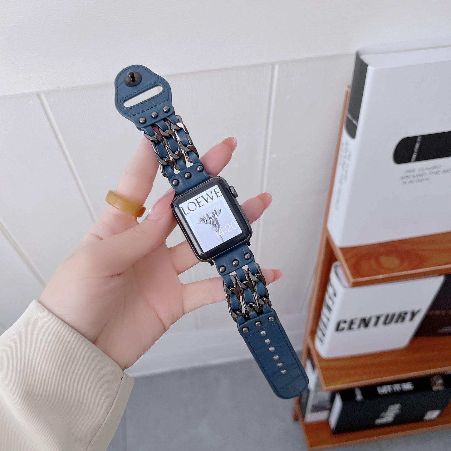 Rivet Bracelet Leather Apple Watch Band